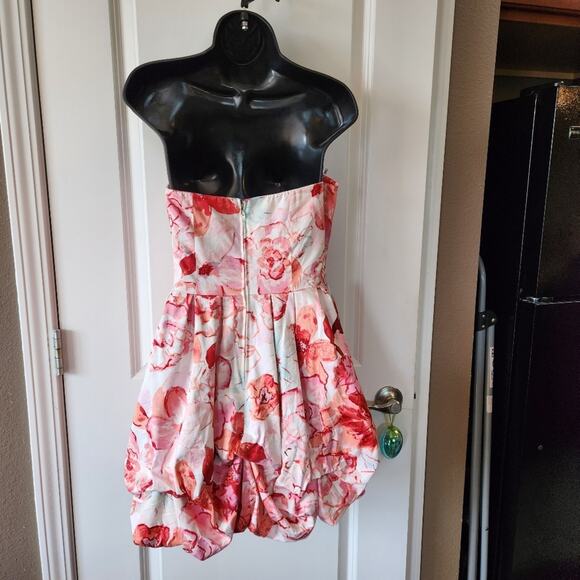 CHARLOTTE RUSSE Strapless Pink Red Cream Floral Bubble Hem Dress Womens Medium M - Picture 3 of 8
